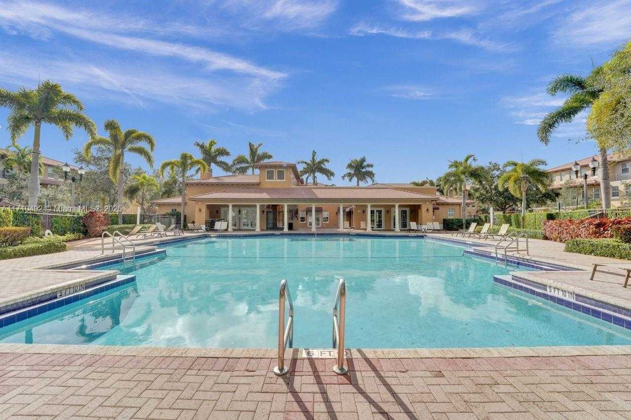 Small Image of 1404 SOUTH WEST 147TH AVE #1404, Pembroke Pines Number 47