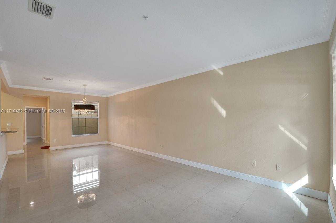 Small Image of 1404 SOUTH WEST 147TH AVE #1404, Pembroke Pines Number 7