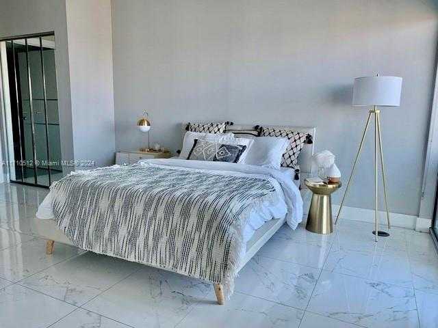 Small Image of 92 SOUTH WEST 3RD ST #4707, Miami Number 7