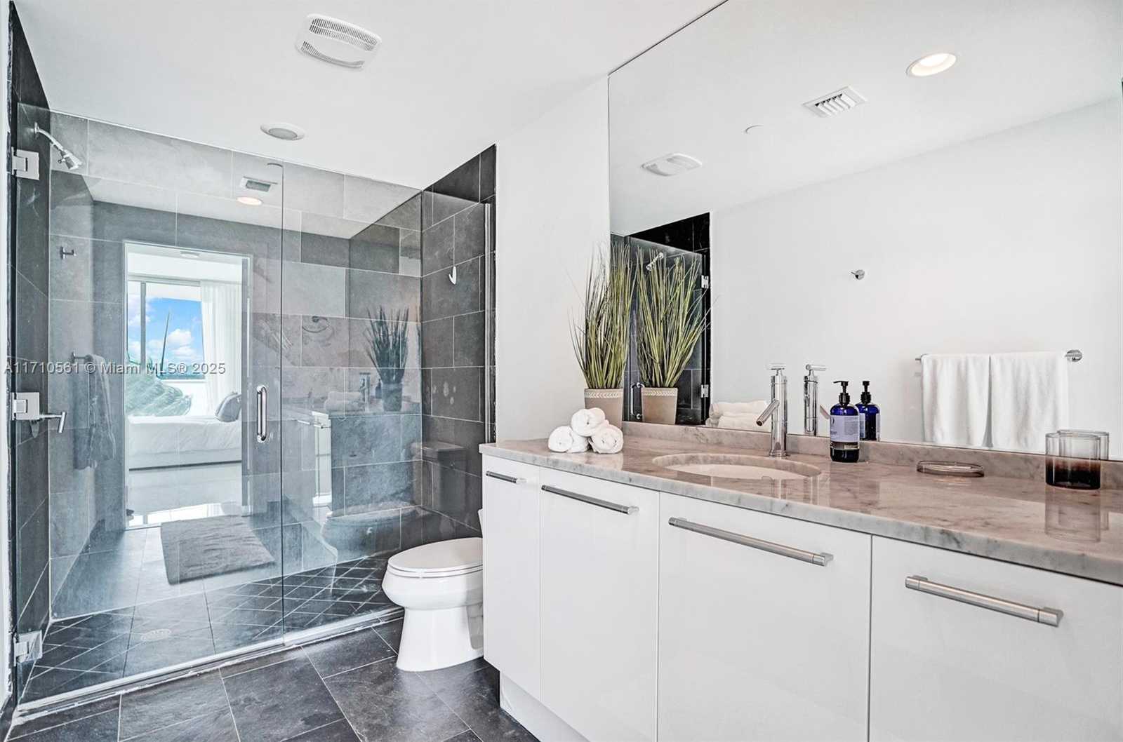 Small Image of 900 BISCAYNE BLVD #501, Miami Number 10