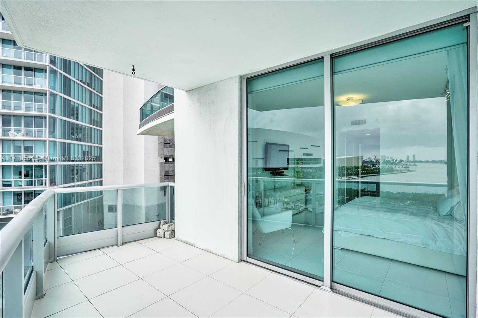 Small Image of 900 BISCAYNE BLVD #501, Miami Number 16