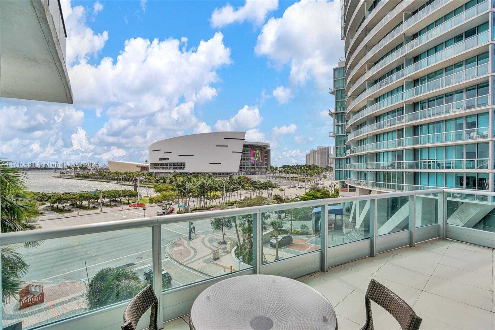 Small Image of 900 BISCAYNE BLVD #501, Miami Number 2