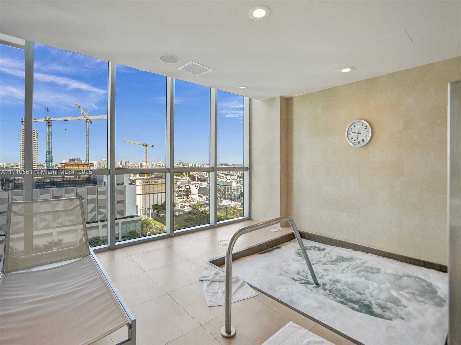 Small Image of 900 BISCAYNE BLVD #501, Miami Number 50
