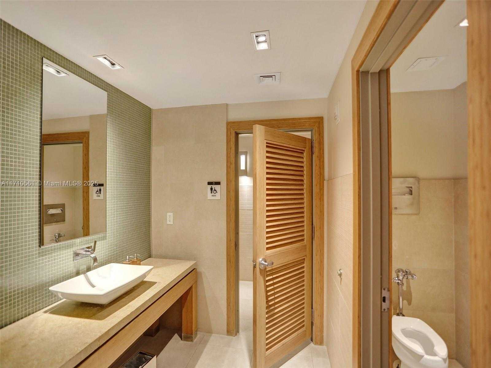 Small Image of 900 BISCAYNE BLVD #501, Miami Number 53