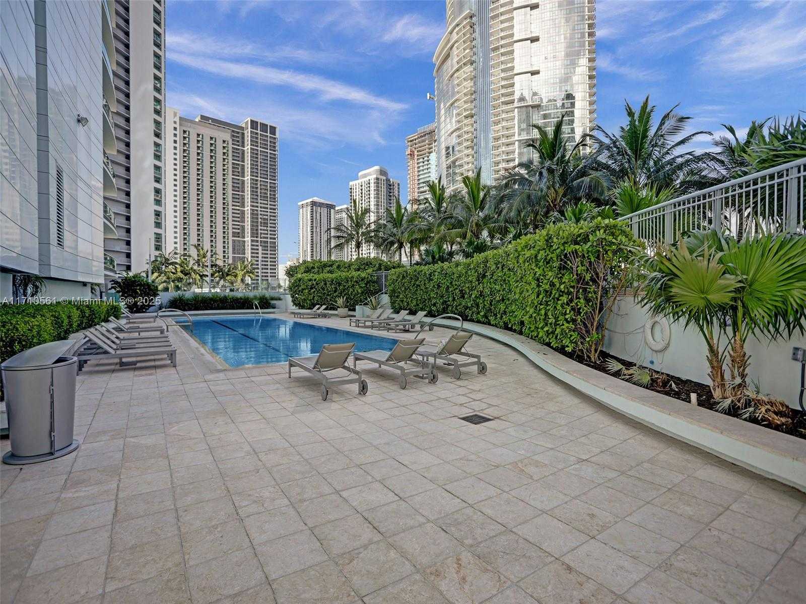 Small Image of 900 BISCAYNE BLVD #501, Miami Number 58