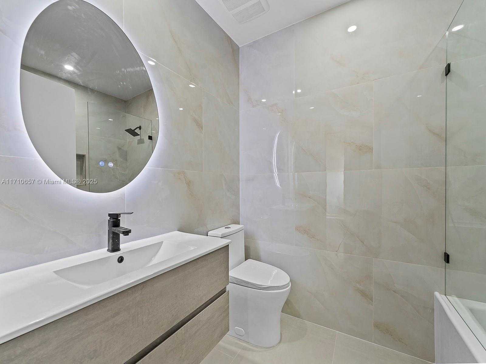 Small Image of 3501 MAGELLAN CIR #638, Aventura Number 18