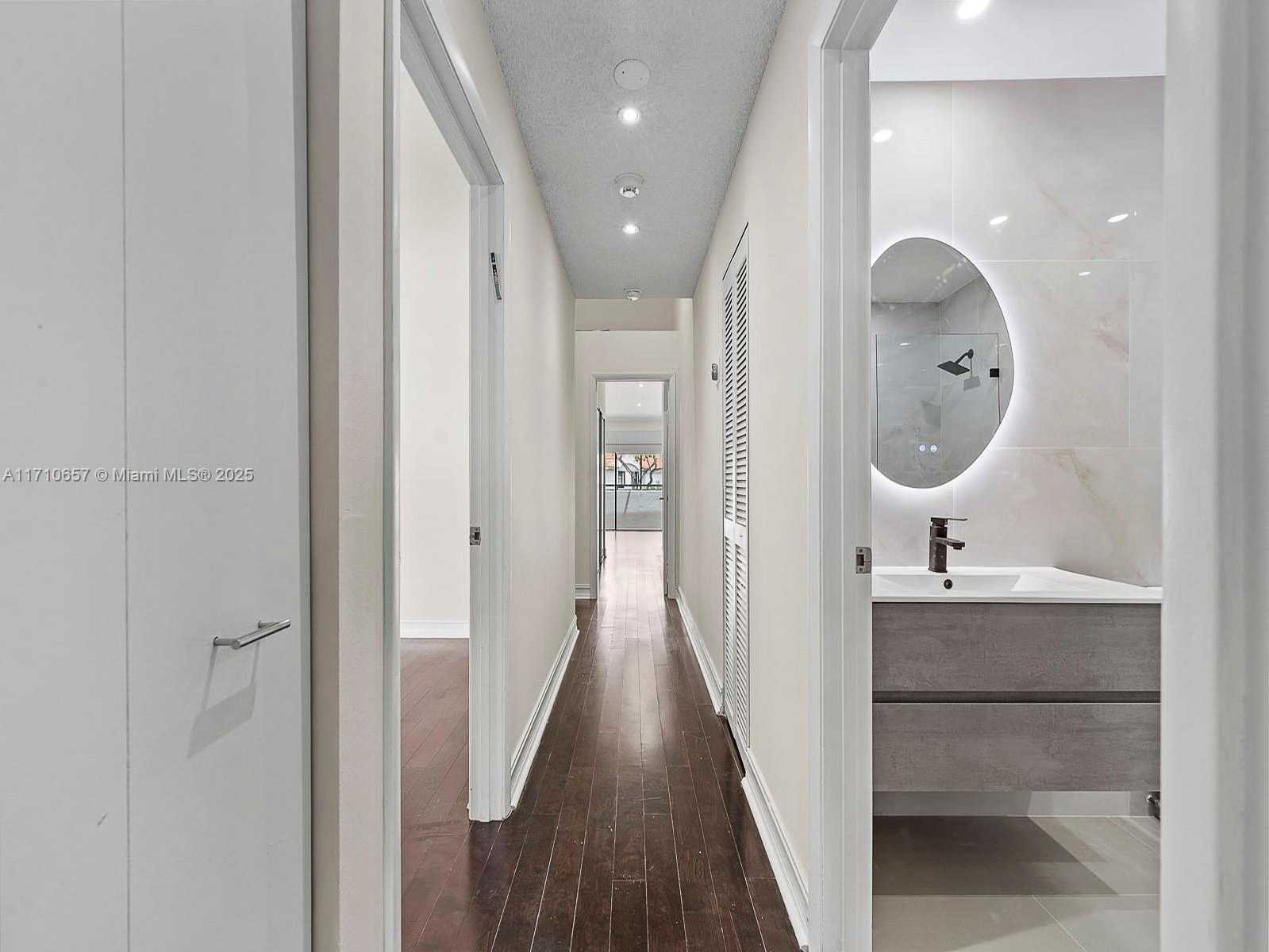 Small Image of 3501 MAGELLAN CIR #638, Aventura Number 20