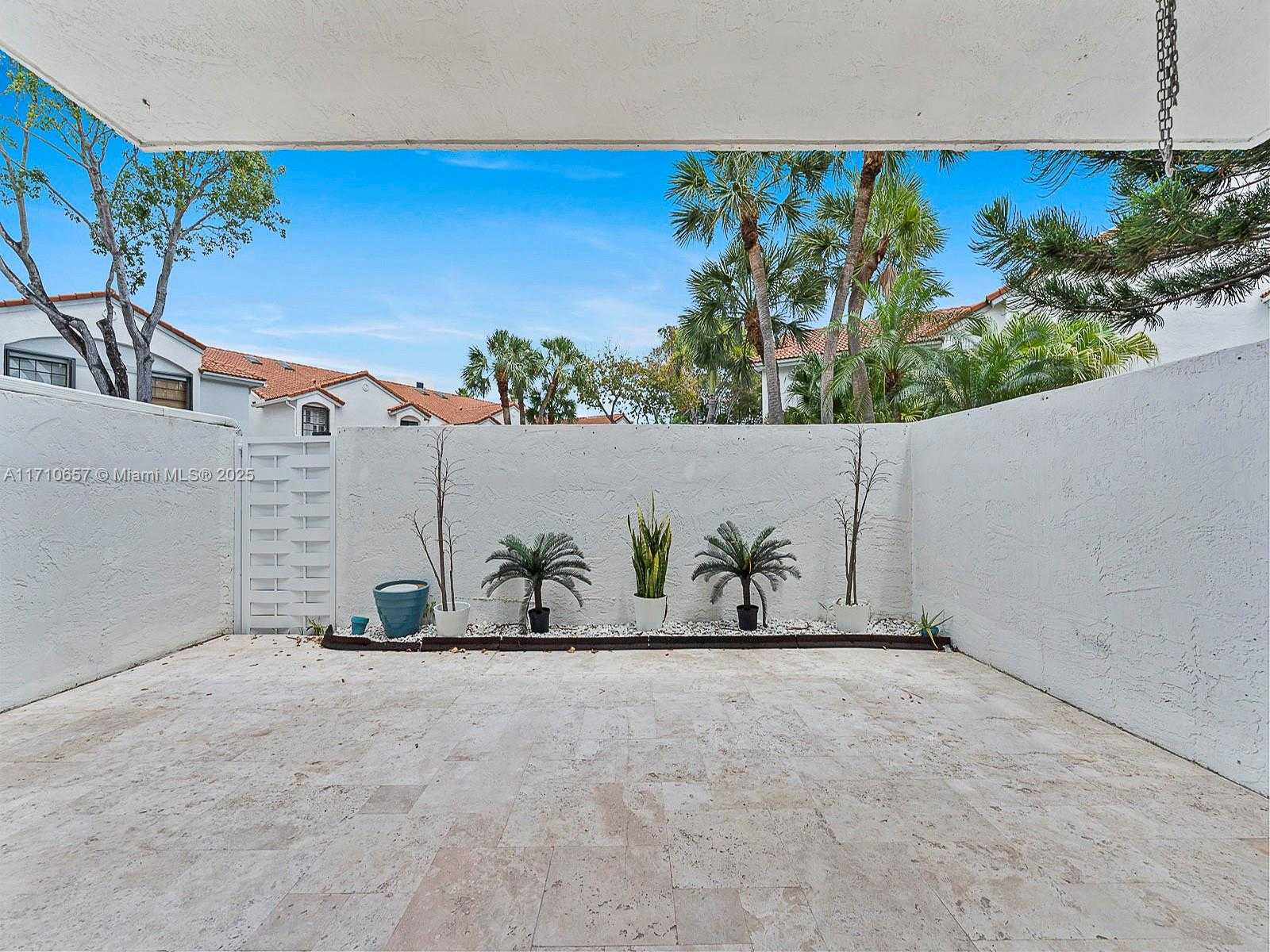Small Image of 3501 MAGELLAN CIR #638, Aventura Number 26