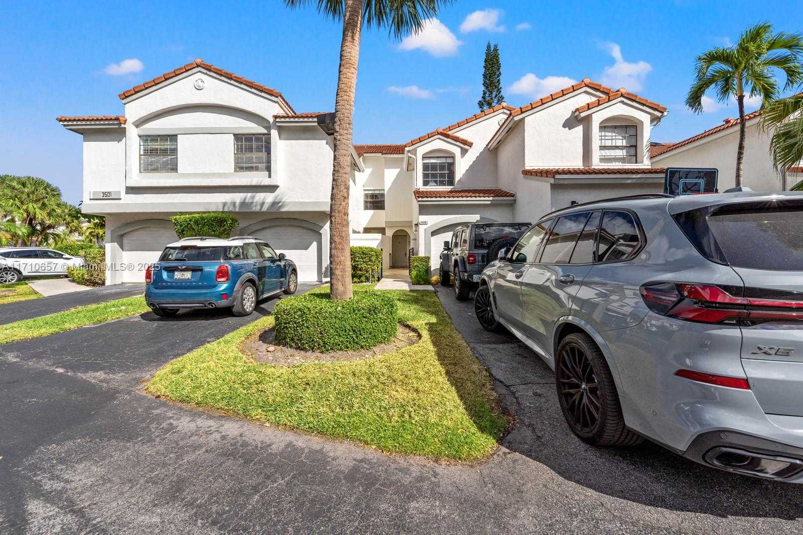 Small Image of 3501 MAGELLAN CIR #638, Aventura Number 28