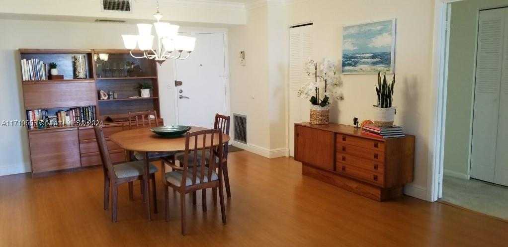 Small Image of 1500 SOUTH OCEAN DR #10B, Hollywood Number 4