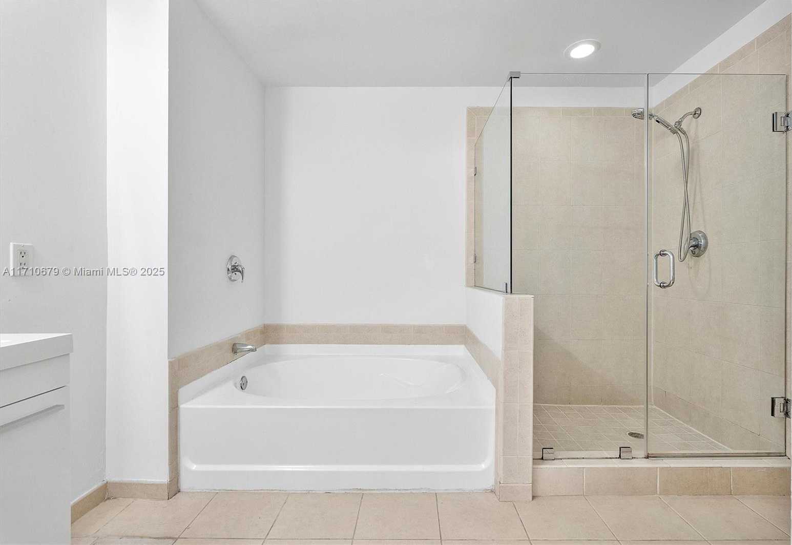 Small Image of 3340 NORTH EAST 190TH ST #1206, Aventura Number 16
