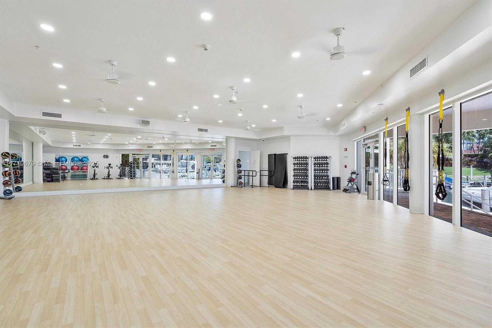 Small Image of 3340 NORTH EAST 190TH ST #1206, Aventura Number 30