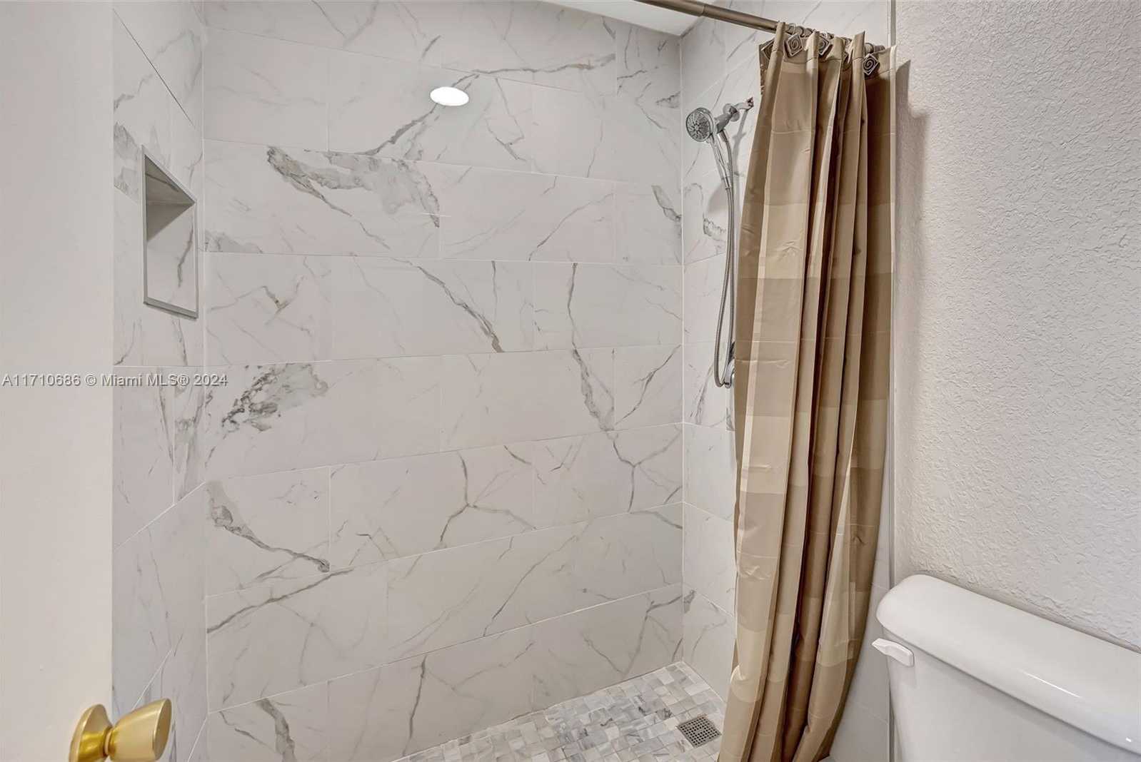 Small Image of 7897 GOLF CIR DR #309, Margate Number 20