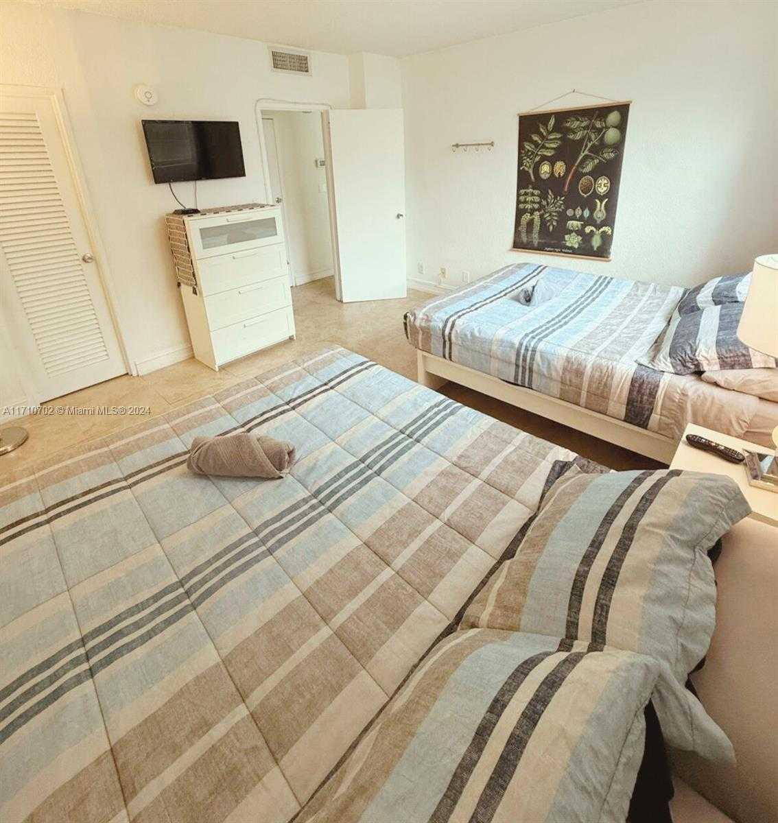 Small Image of 3901 SOUTH OCEAN DR #2Y, Hollywood Number 10
