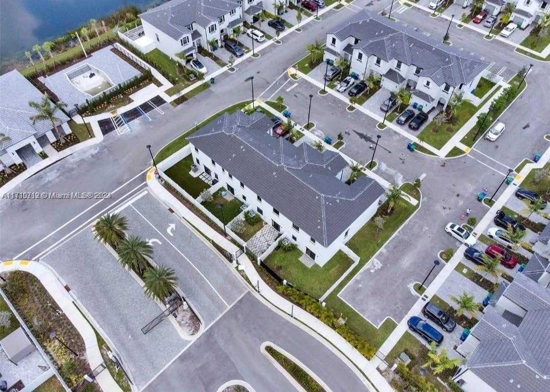 Small Image of 20366 NORTH WEST 4TH PATH #20366, Miami Gardens Number 20