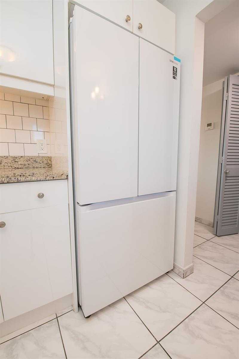 Small Image of 4650 WASHINGTON ST #502, Hollywood Number 13