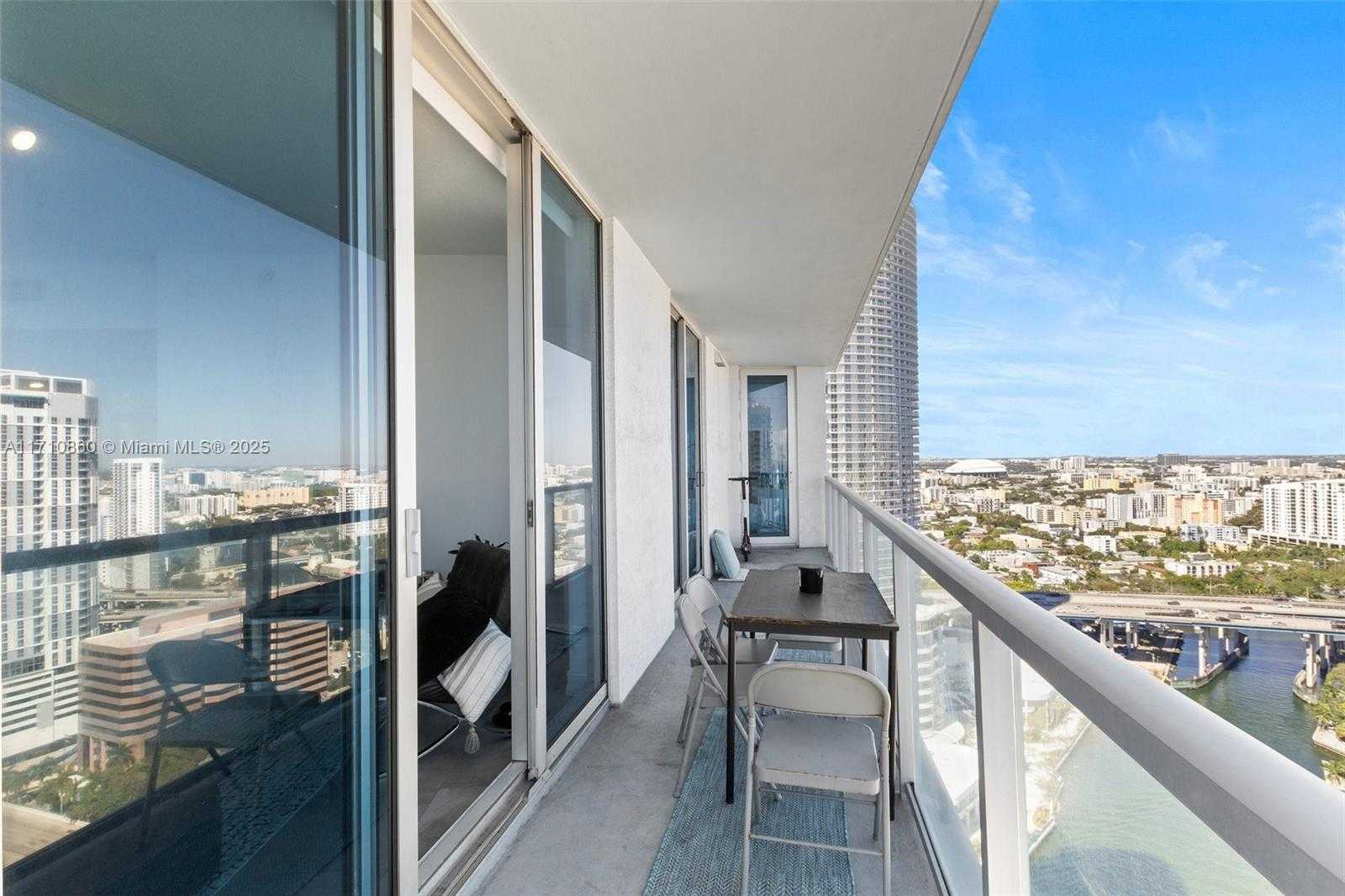 Small Image of 185 SOUTH WEST 7TH ST #3111, Miami Number 17