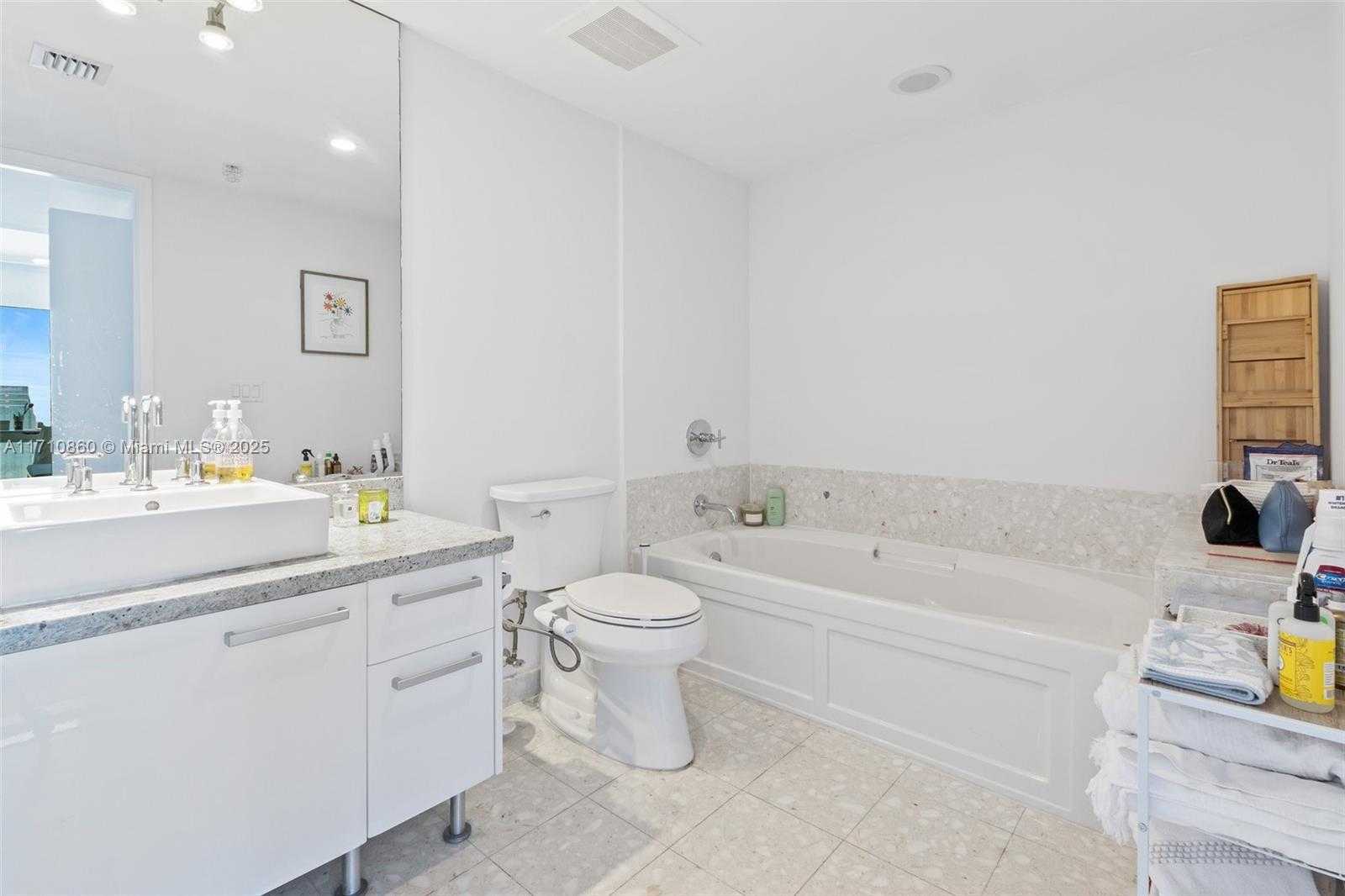Small Image of 185 SOUTH WEST 7TH ST #3111, Miami Number 21