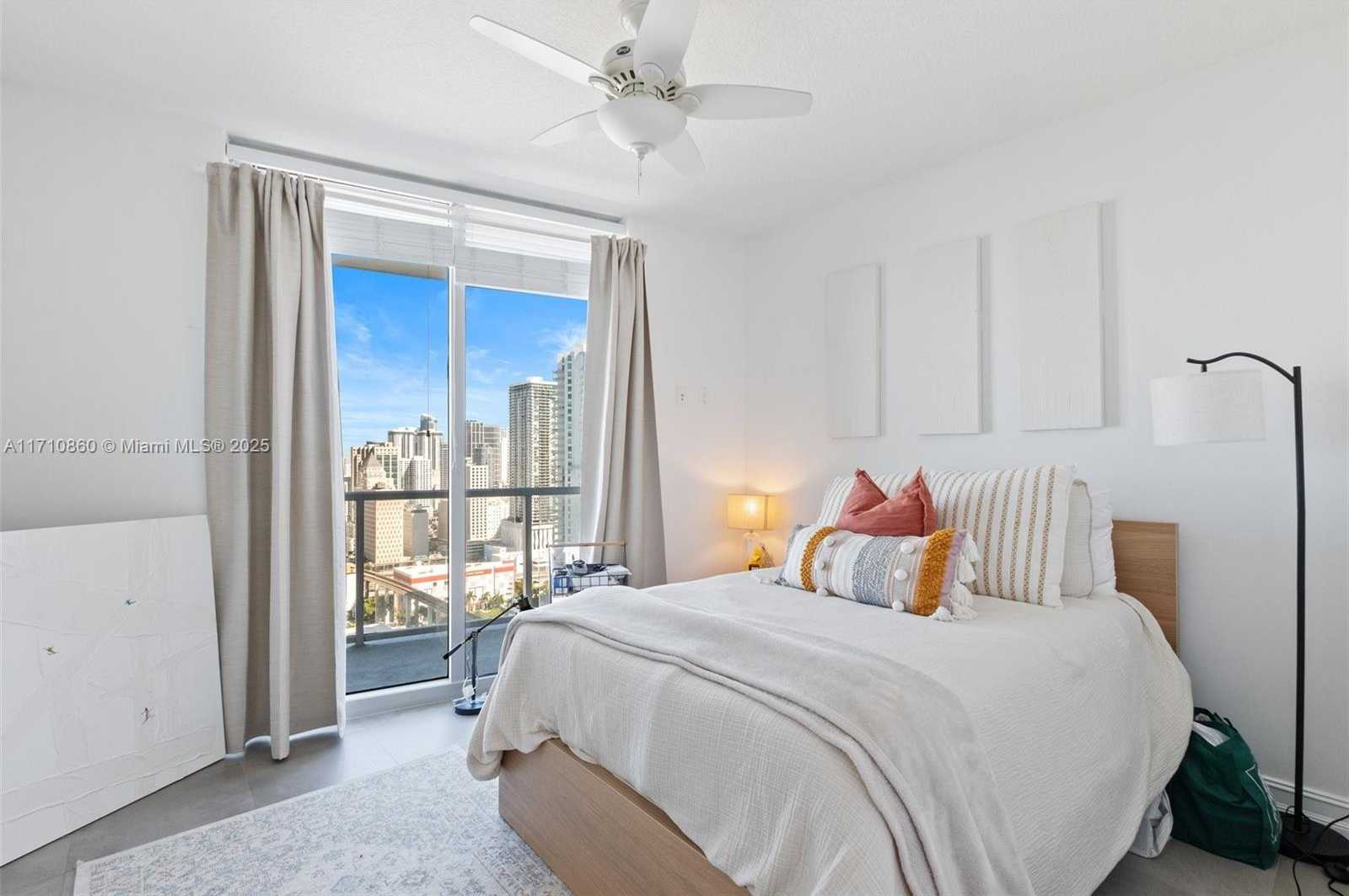 Small Image of 185 SOUTH WEST 7TH ST #3111, Miami Number 23