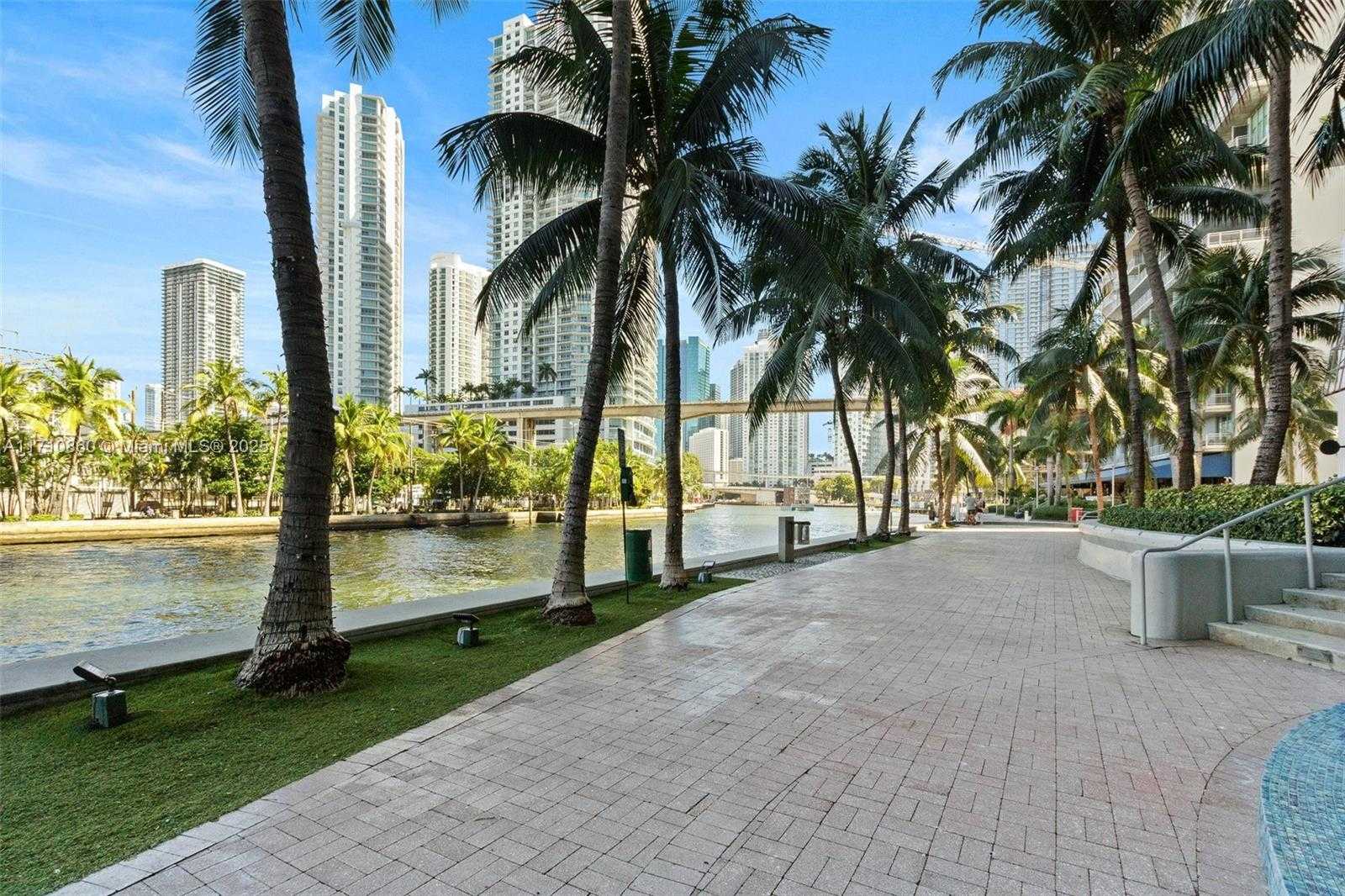Small Image of 185 SOUTH WEST 7TH ST #3111, Miami Number 33