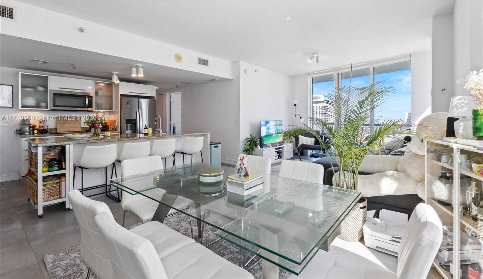 Small Image of 185 SOUTH WEST 7TH ST #3111, Miami Number 9