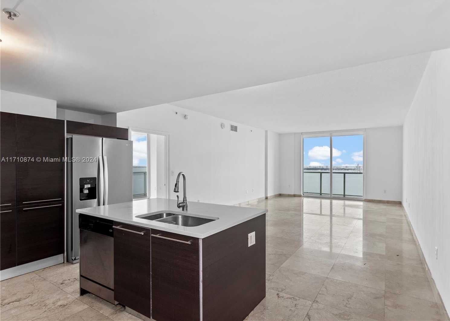 Small Image of 1900 NORTH BAYSHORE DR #2902, Miami Number 2