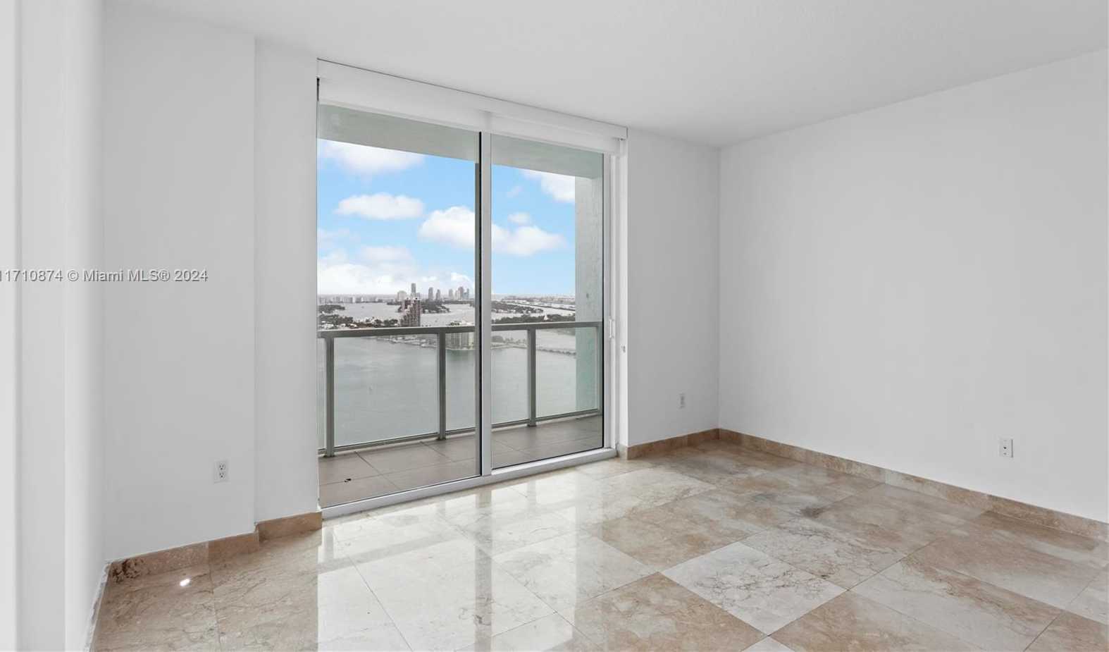 Small Image of 1900 NORTH BAYSHORE DR #2902, Miami Number 4