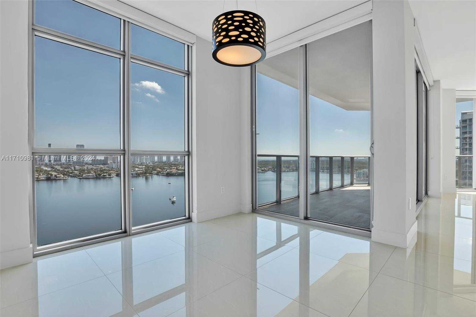 Small Image of 17301 EAST BISCAYNE BLVD #1709, North Miami Beach Number 13