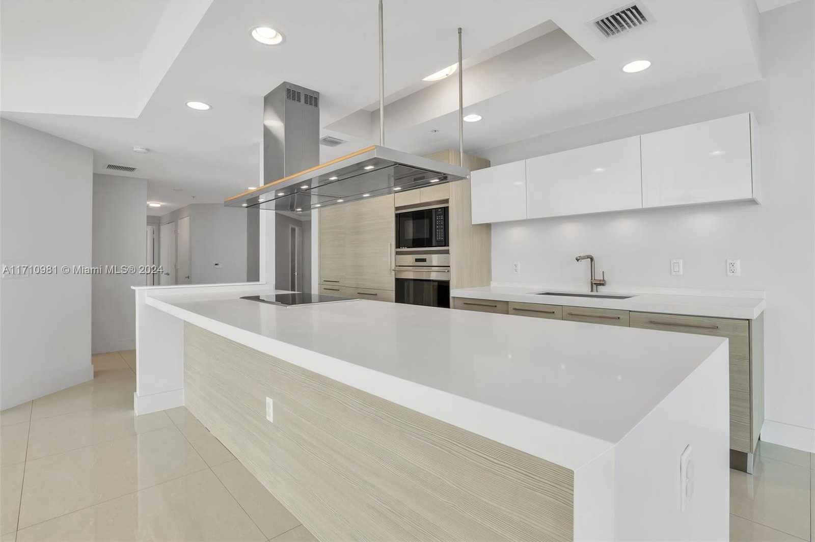 Small Image of 17301 EAST BISCAYNE BLVD #1709, North Miami Beach Number 16