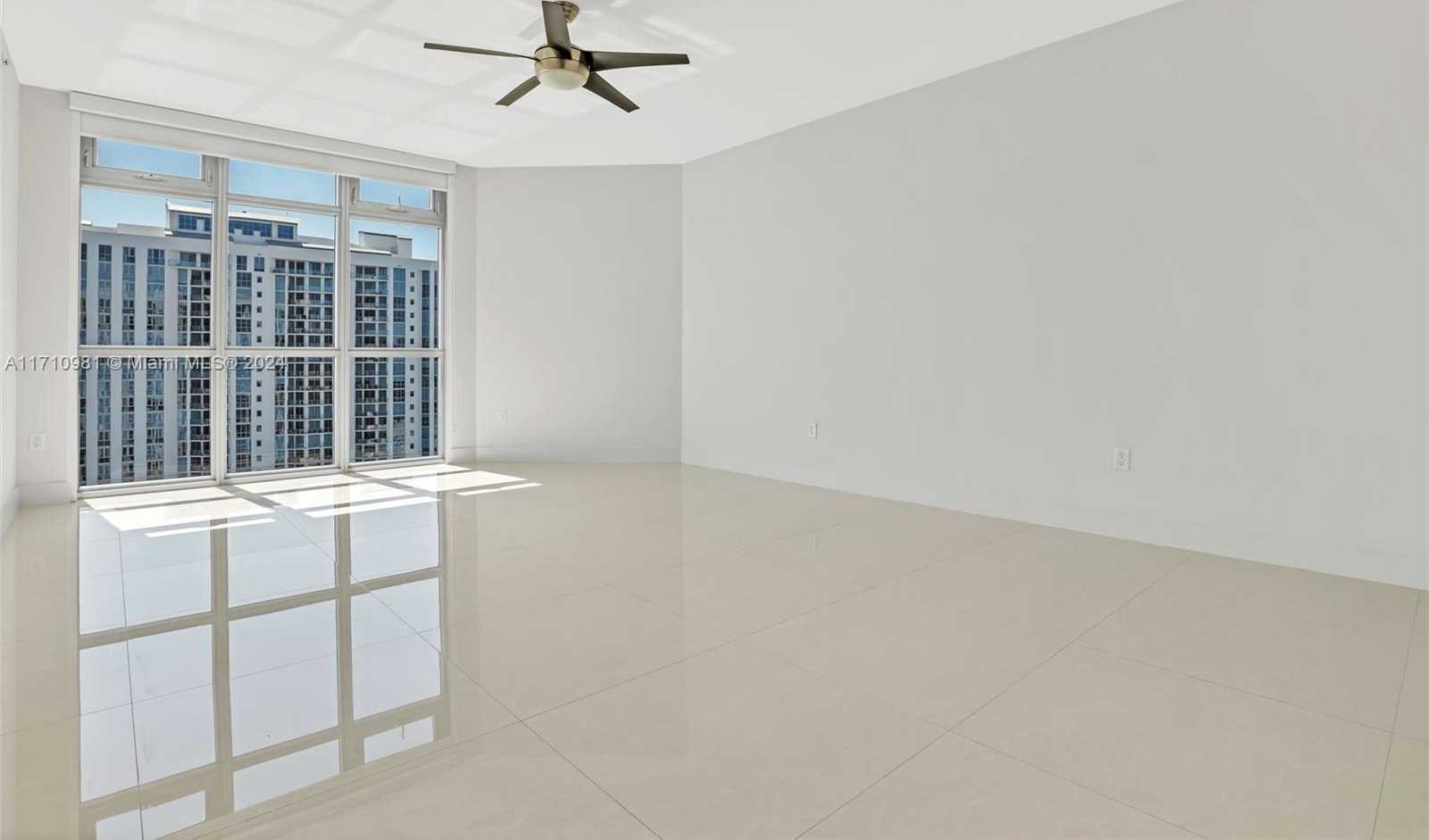 Small Image of 17301 EAST BISCAYNE BLVD #1709, North Miami Beach Number 24