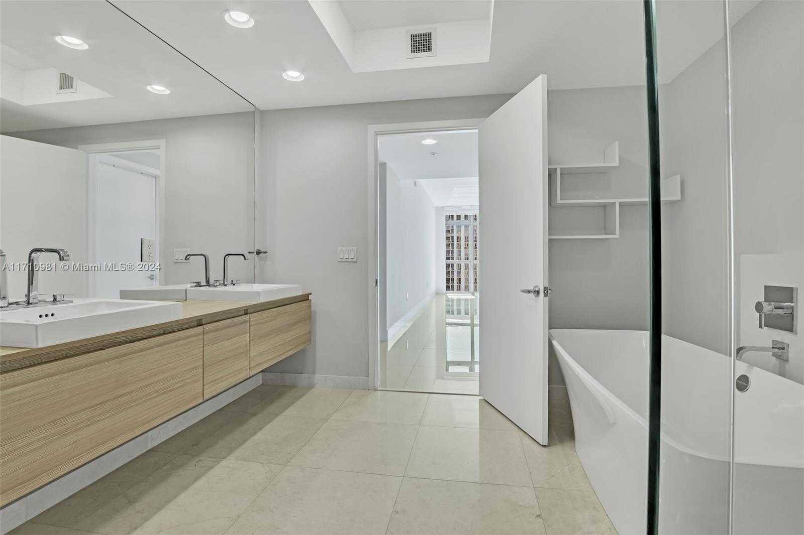 Small Image of 17301 EAST BISCAYNE BLVD #1709, North Miami Beach Number 28