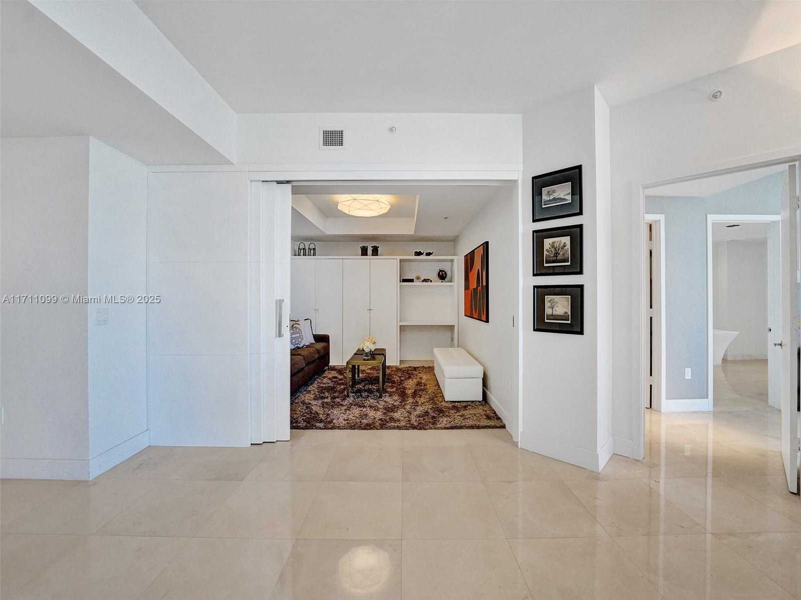Small Image of 17301 BISCAYNE BLVD #2008, North Miami Beach Number 10