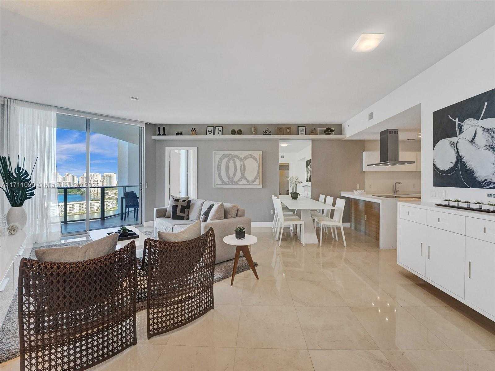 Small Image of 17301 BISCAYNE BLVD #2008, North Miami Beach Number 12