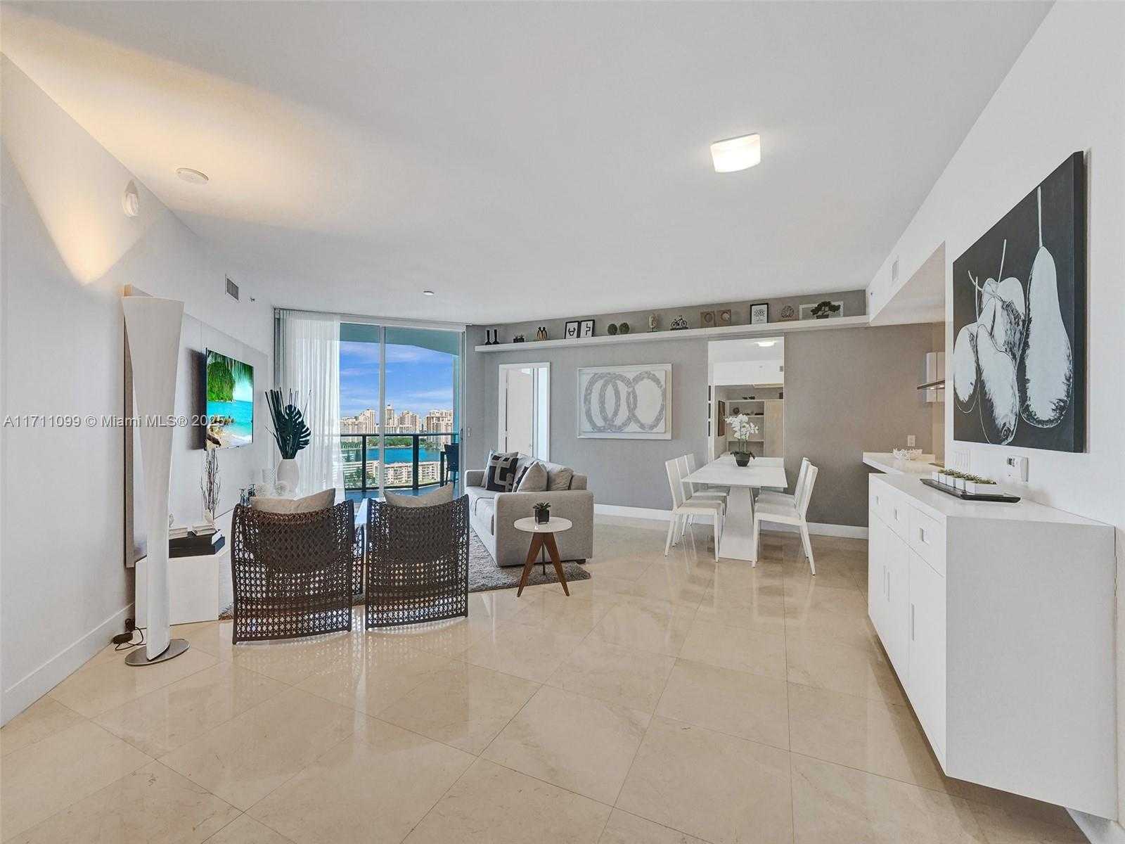 Small Image of 17301 BISCAYNE BLVD #2008, North Miami Beach Number 14