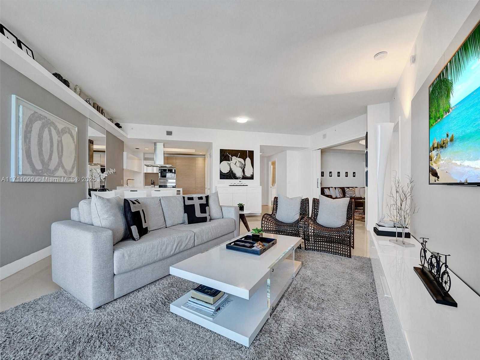 Small Image of 17301 BISCAYNE BLVD #2008, North Miami Beach Number 21