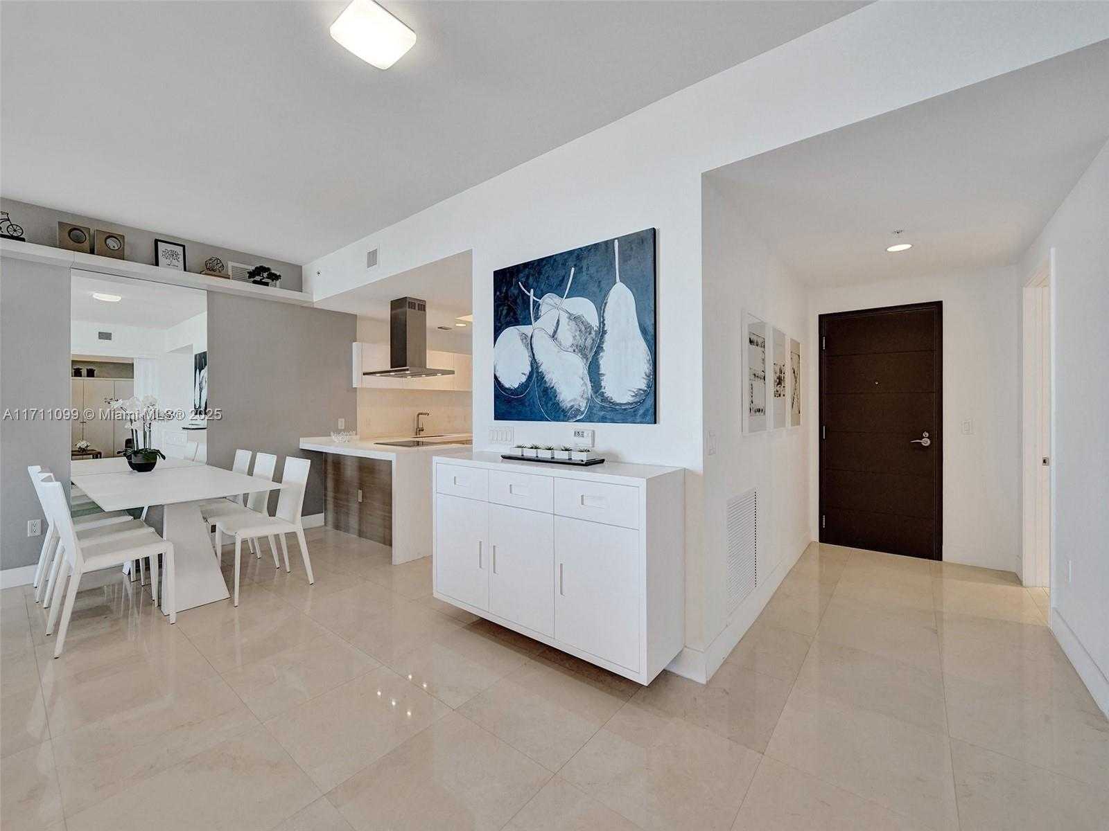 Small Image of 17301 BISCAYNE BLVD #2008, North Miami Beach Number 29