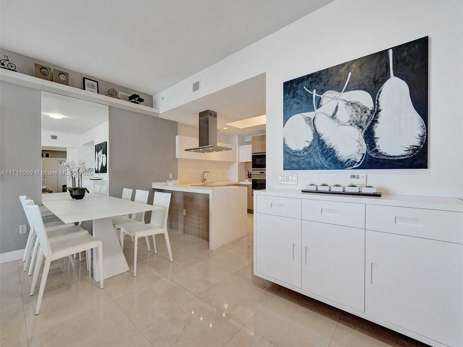 Small Image of 17301 BISCAYNE BLVD #2008, North Miami Beach Number 30