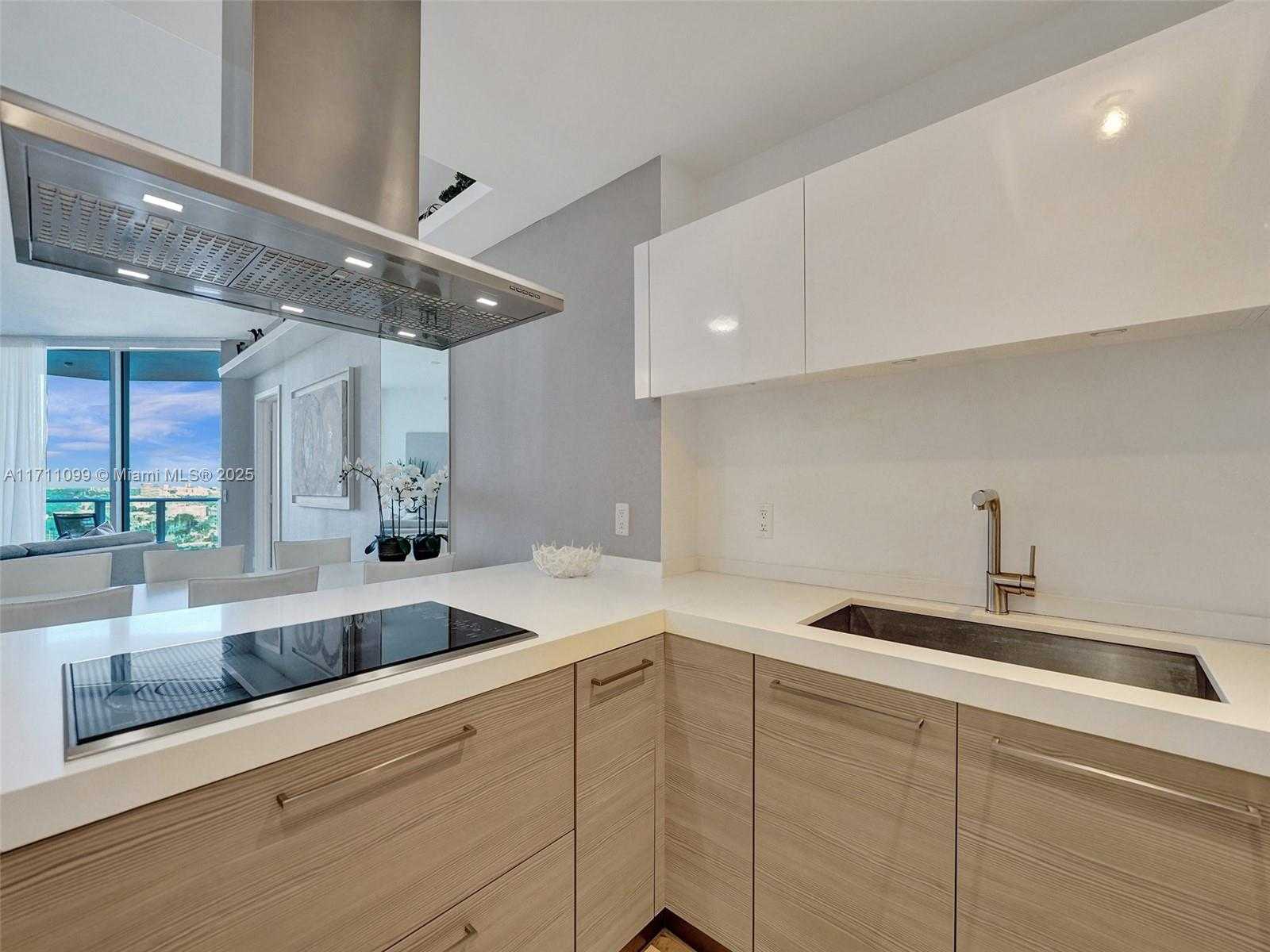 Small Image of 17301 BISCAYNE BLVD #2008, North Miami Beach Number 41
