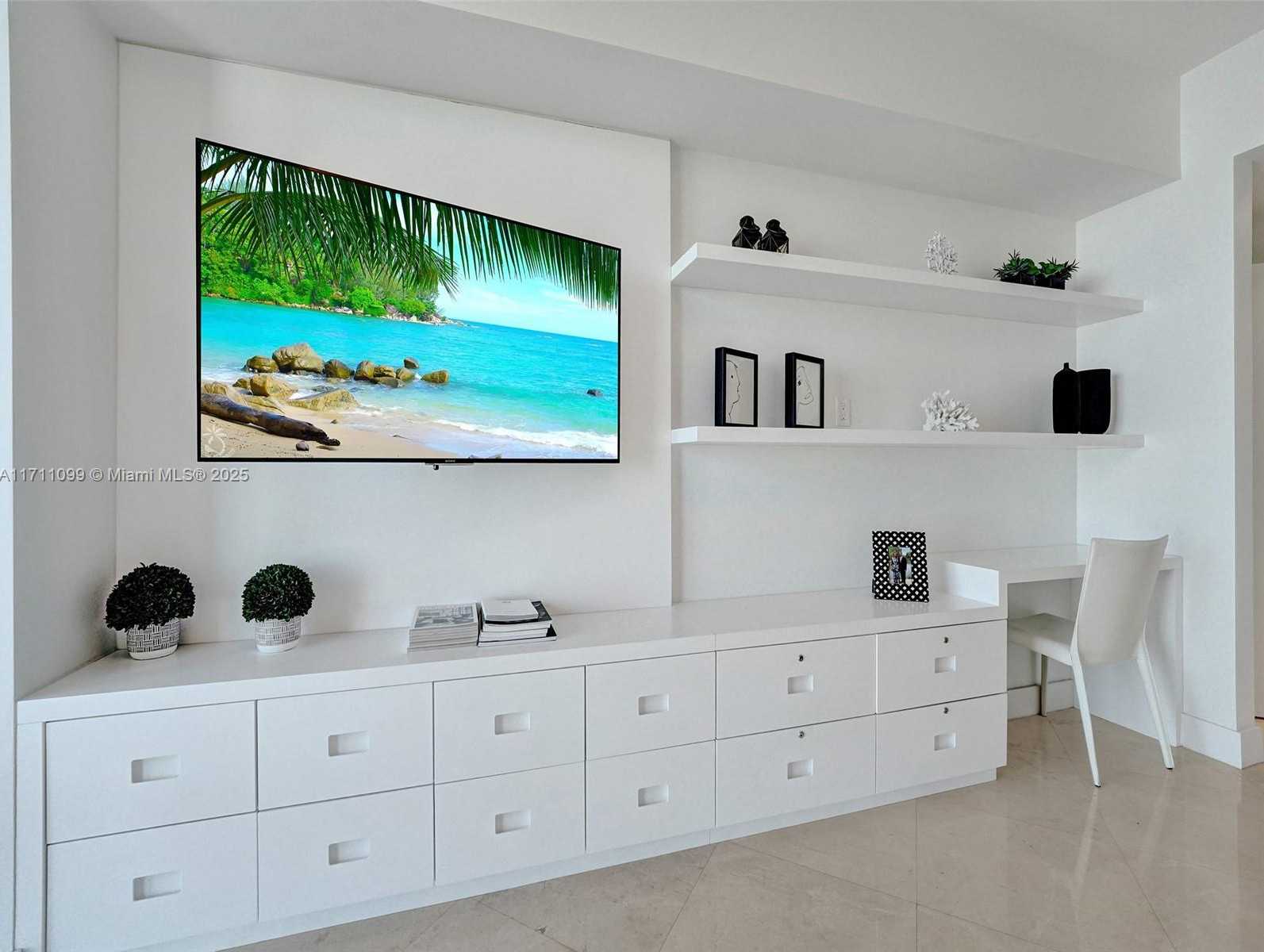 Small Image of 17301 BISCAYNE BLVD #2008, North Miami Beach Number 53