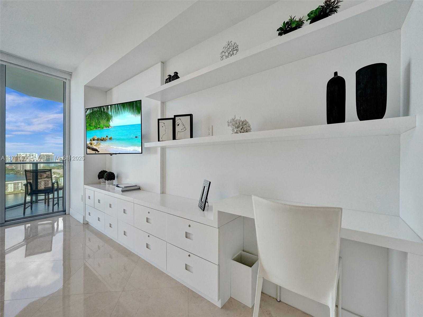 Small Image of 17301 BISCAYNE BLVD #2008, North Miami Beach Number 54