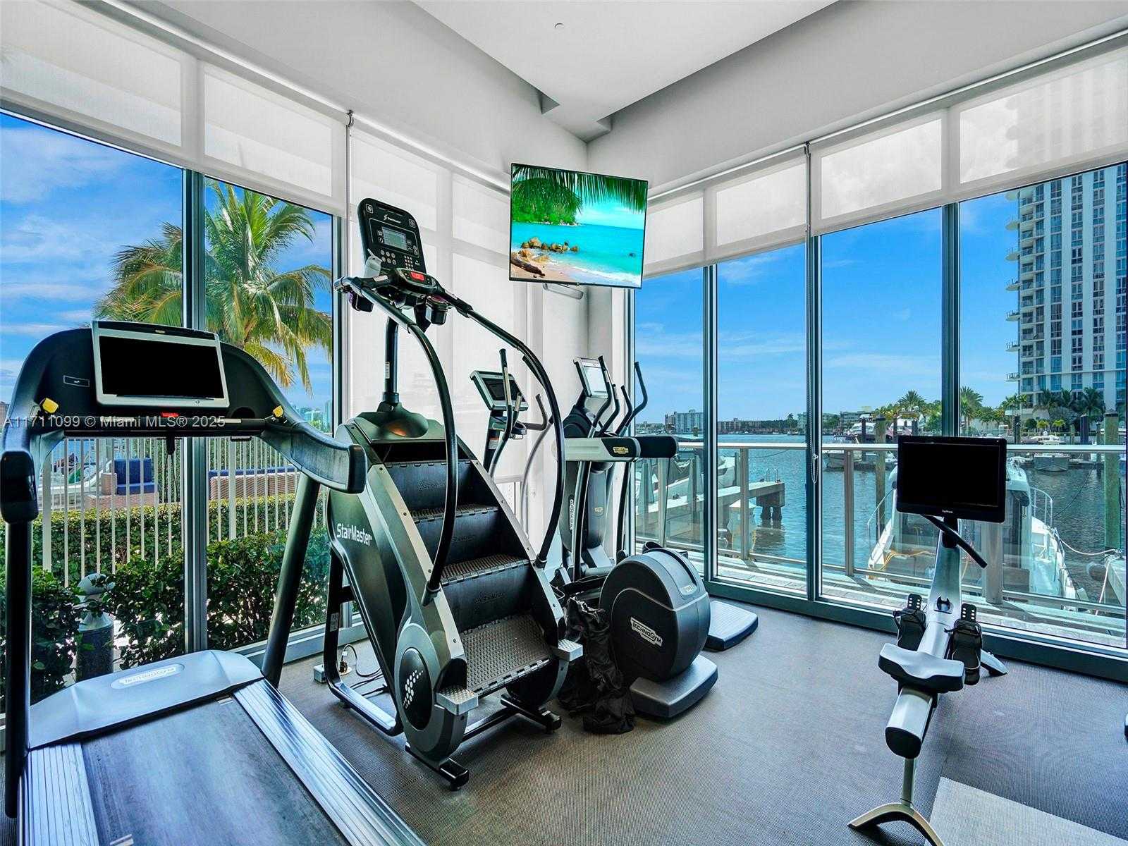 Small Image of 17301 BISCAYNE BLVD #2008, North Miami Beach Number 80