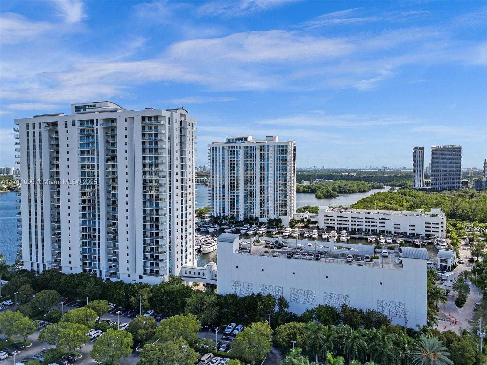 Small Image of 17301 BISCAYNE BLVD #2008, North Miami Beach Number 84