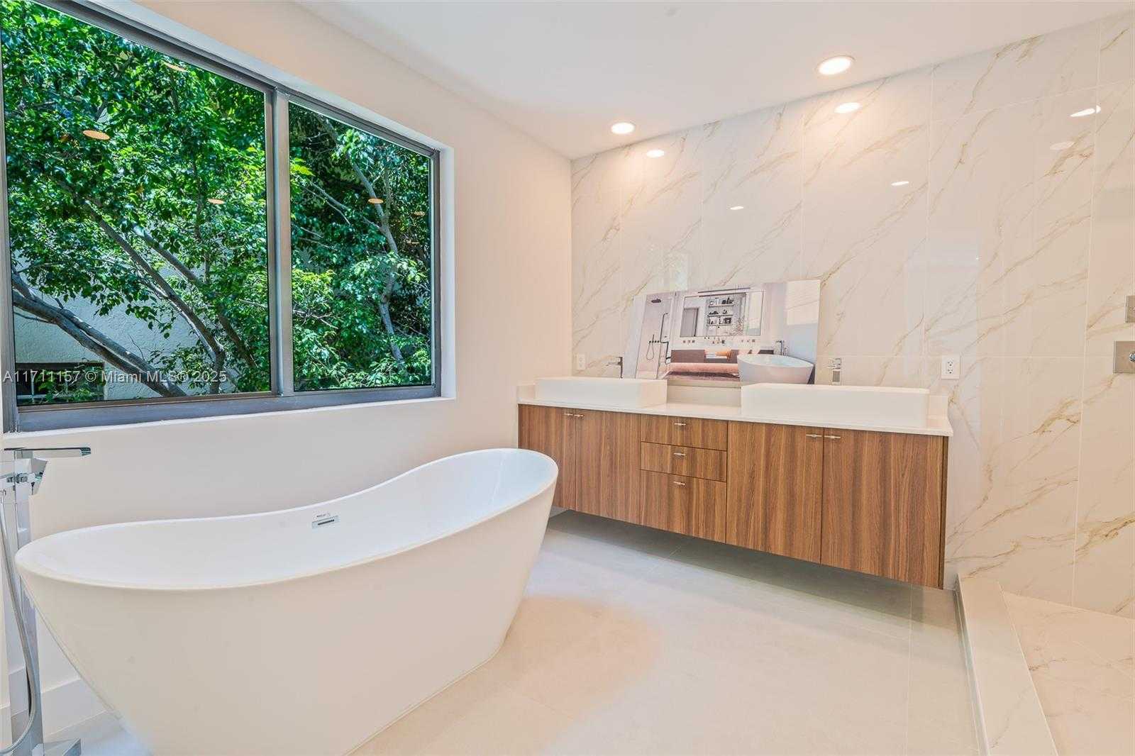 Small Image of 909 NORTH EAST 16TH AVE, Fort Lauderdale Number 18