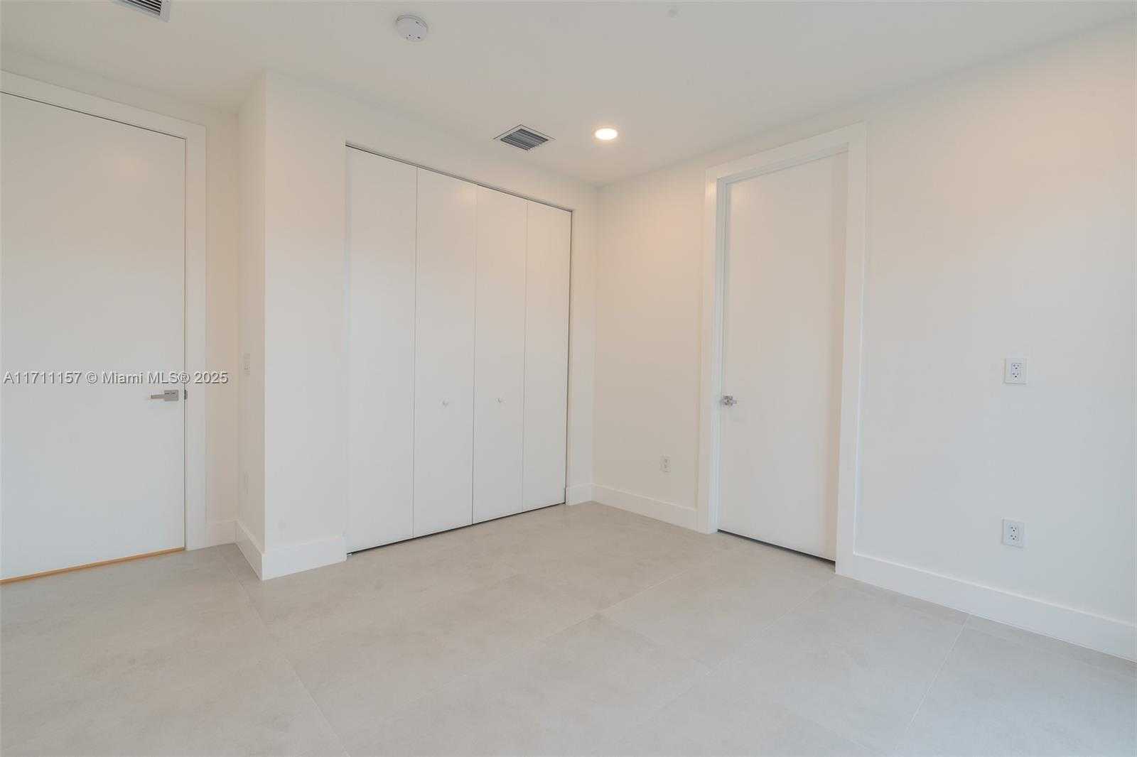 Small Image of 909 NORTH EAST 16TH AVE, Fort Lauderdale Number 27
