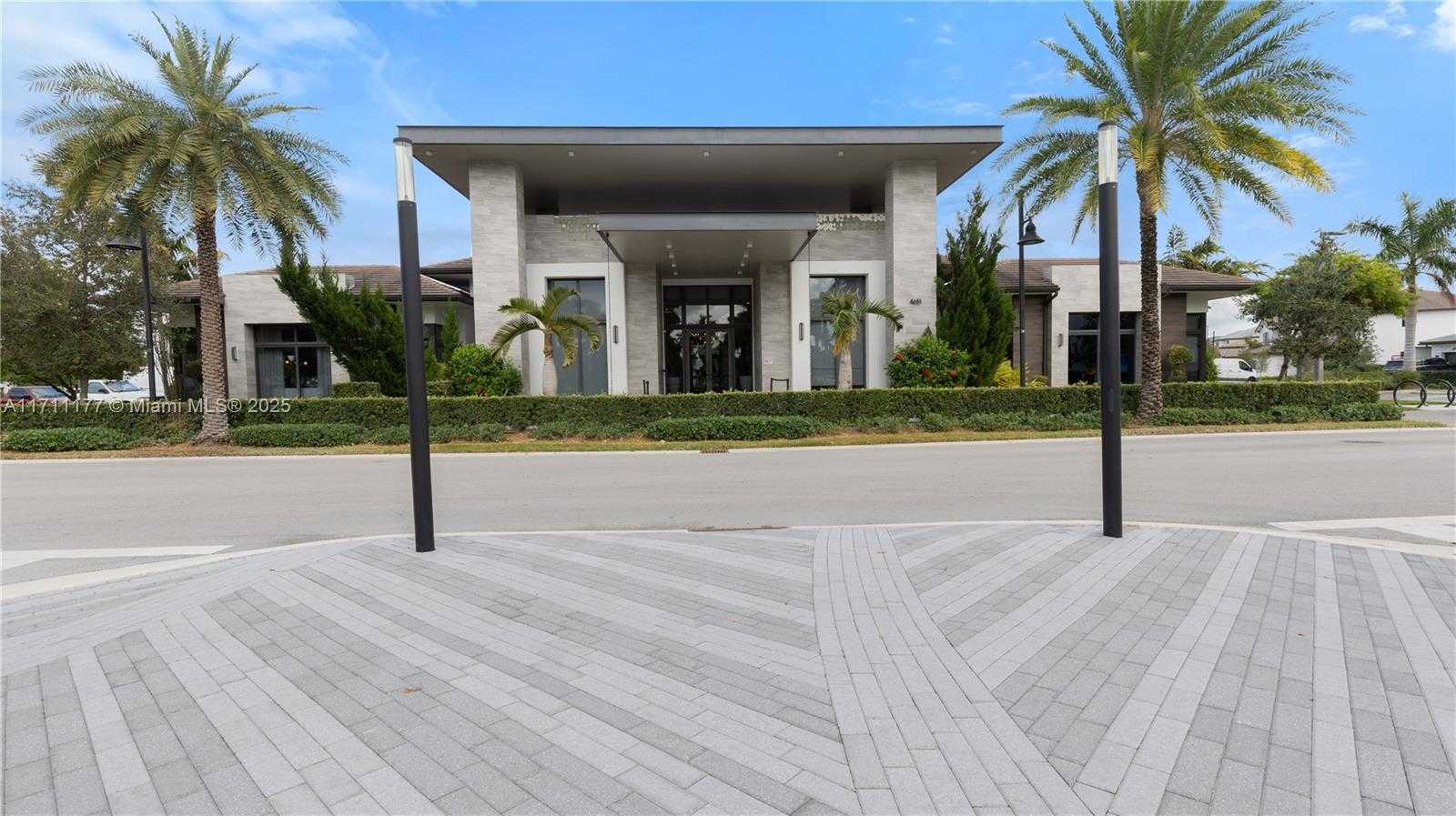 Small Image of 8206 NORTH WEST 43RD ST, Doral Number 18