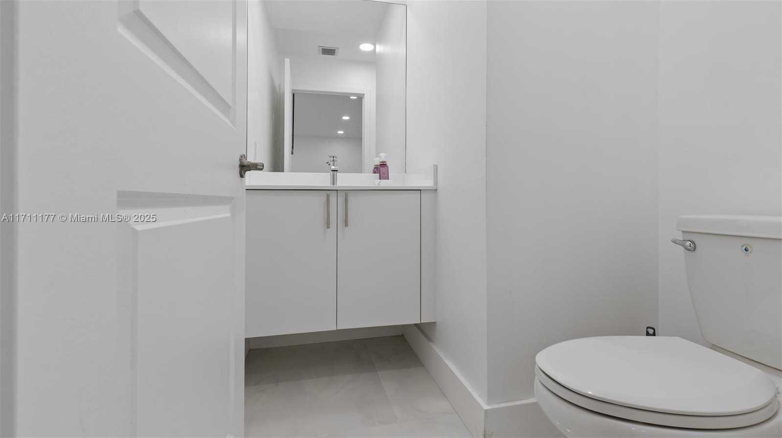 Small Image of 8206 NORTH WEST 43RD ST, Doral Number 4