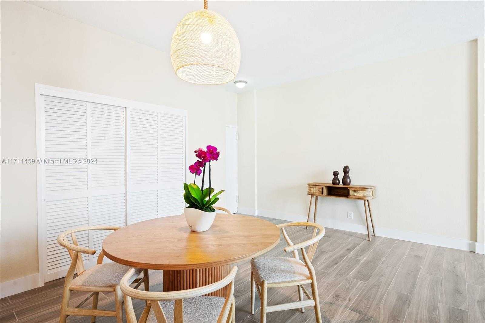 Small Image of 3001 SOUTH OCEAN DR #1639, Hollywood Number 10