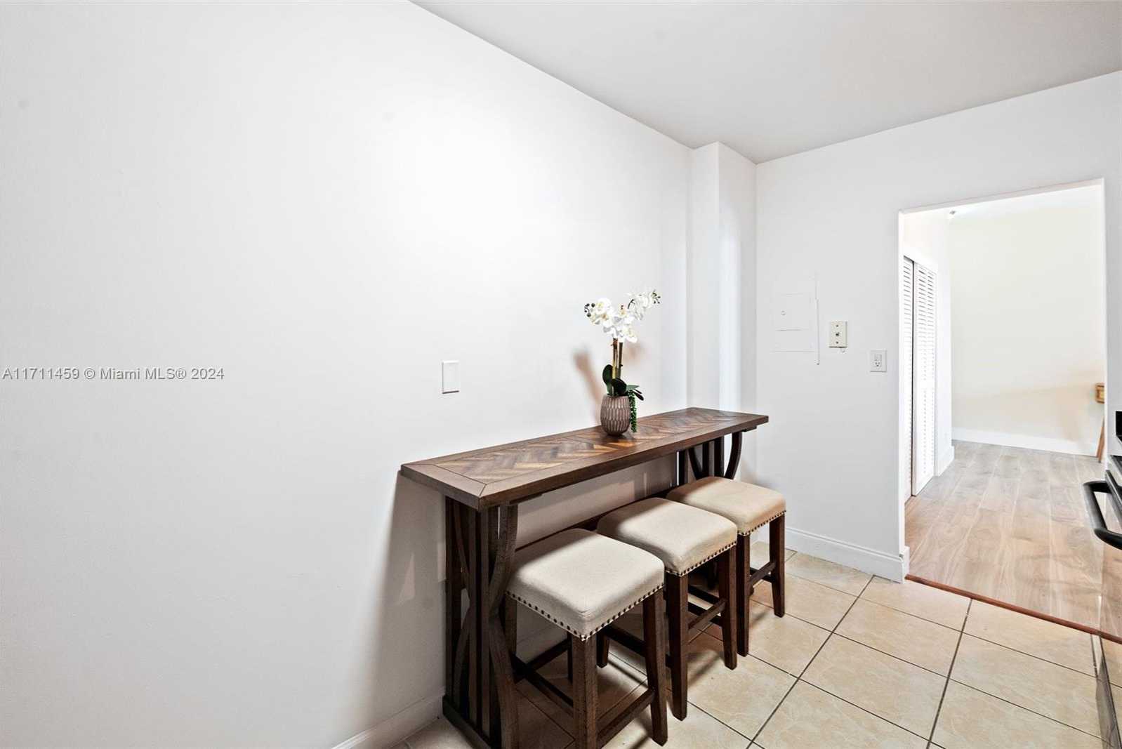 Small Image of 3001 SOUTH OCEAN DR #1639, Hollywood Number 12