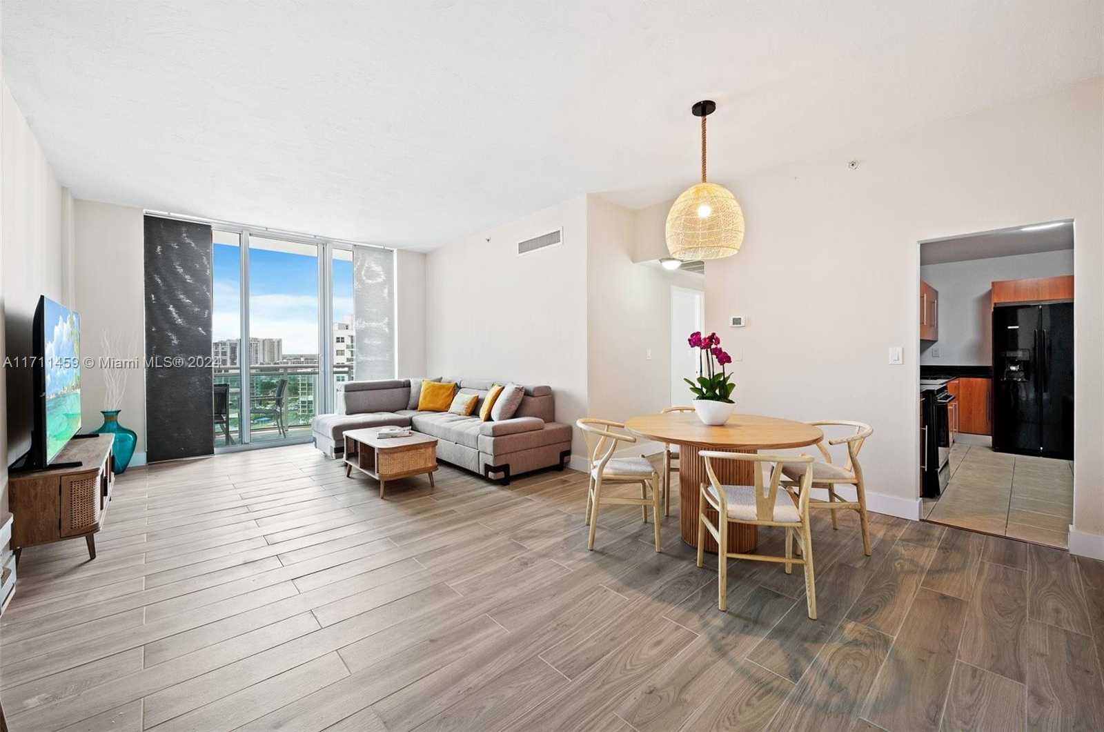 Small Image of 3001 SOUTH OCEAN DR #1639, Hollywood Number 5