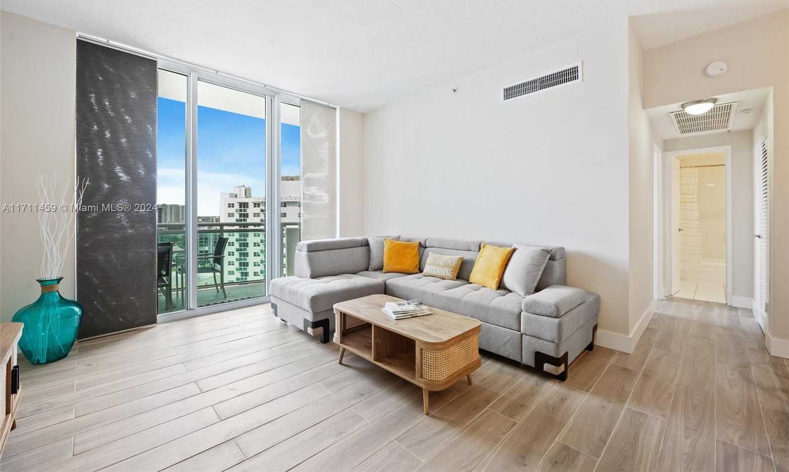 Small Image of 3001 SOUTH OCEAN DR #1639, Hollywood Number 6